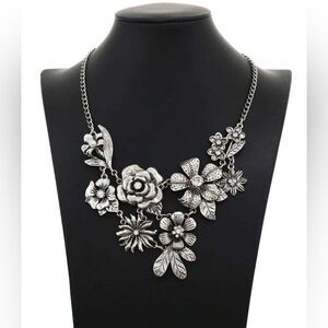 Flower necklace S784